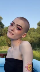 576x1024