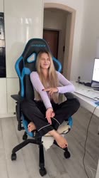 576x1024