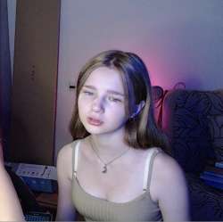 987x986