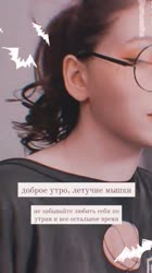 550x978