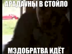 702x526