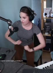 792x1080