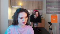 829x477