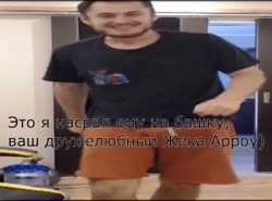 526x390