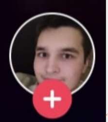423x475