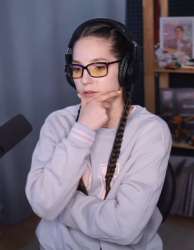 736x946