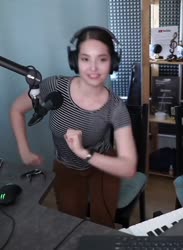 792x1080