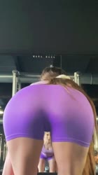 606x1080