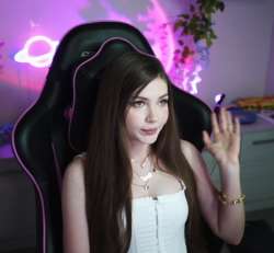783x724