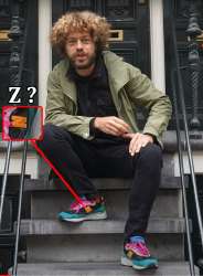 713x967