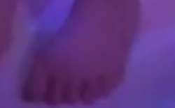 569x354
