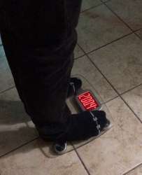 652x800