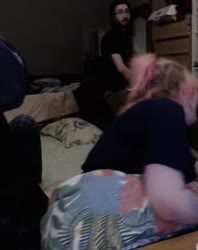 298x376