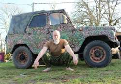 604x420