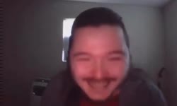 598x360