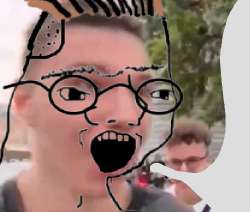 581x495