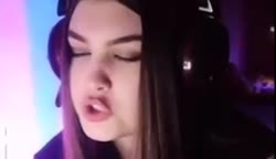 350x202
