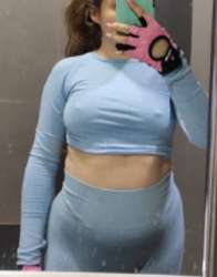 636x810