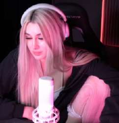 299x308