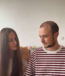 369x427