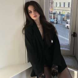 1080x1077