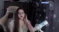 640x352