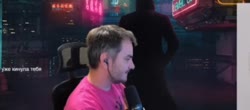 568x250