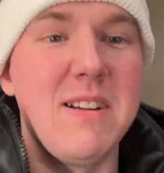 349x369