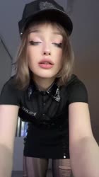 576x1024