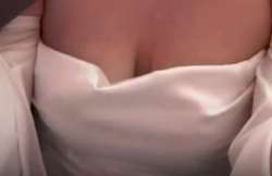 1080x702