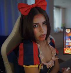 1048x1080