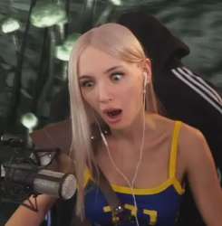 363x369