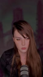 608x1080