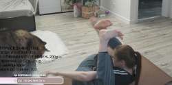879x439