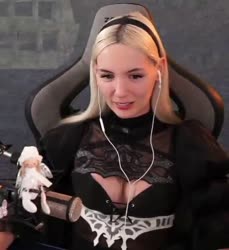 618x674