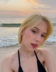 989x1280
