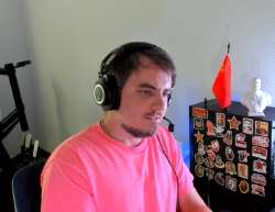 599x464