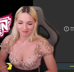 888x872