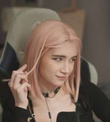 666x740