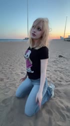 576x1024