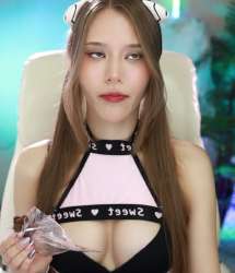 776x902