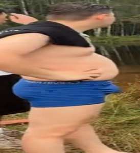 441x482