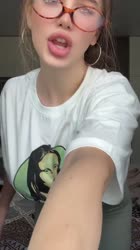 576x1024