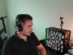 580x440