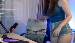 990x578
