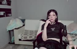 830x536