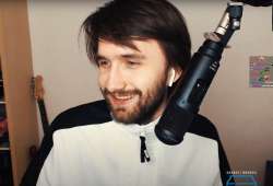 1306x889