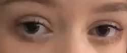 589x249