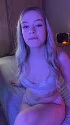 606x1080