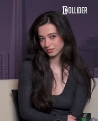 734x900